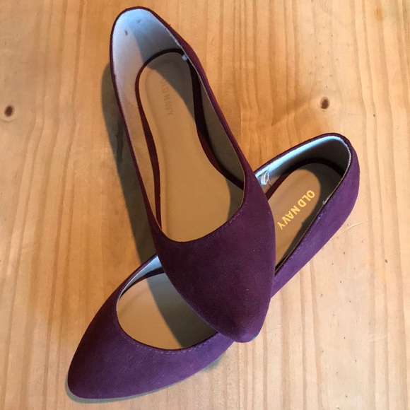 Old Navy Shoes - ⭐️Like NEW Old Navy Flats⭐️